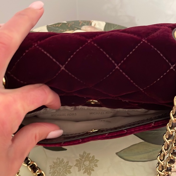 Michael Kors Handbag - Picture 7 of 11